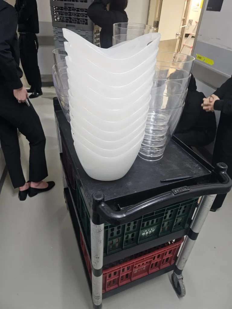 그랜드하얏트 인천 홀서빙 알바 후기 15시간 근무하고 받은 25만원21