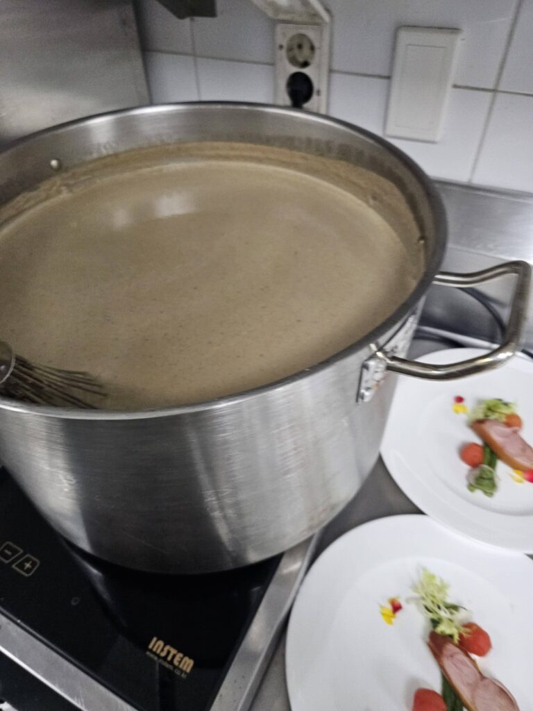 송도 쉐라톤 그랜드 인천 호텔 연회장 주방보조 후기 눈치 지옥에 시간이 멈춘 주방13