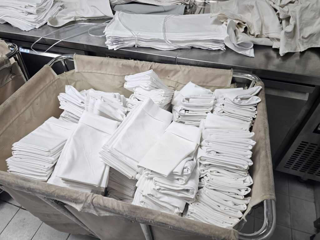 송도 쉐라톤 호텔 연회장 홀서빙 후기 폴리싱 지옥18