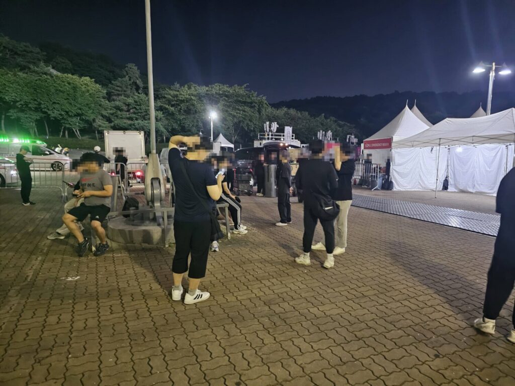 칸예 웨스트 내한공연 철거 보조 알바 후기6